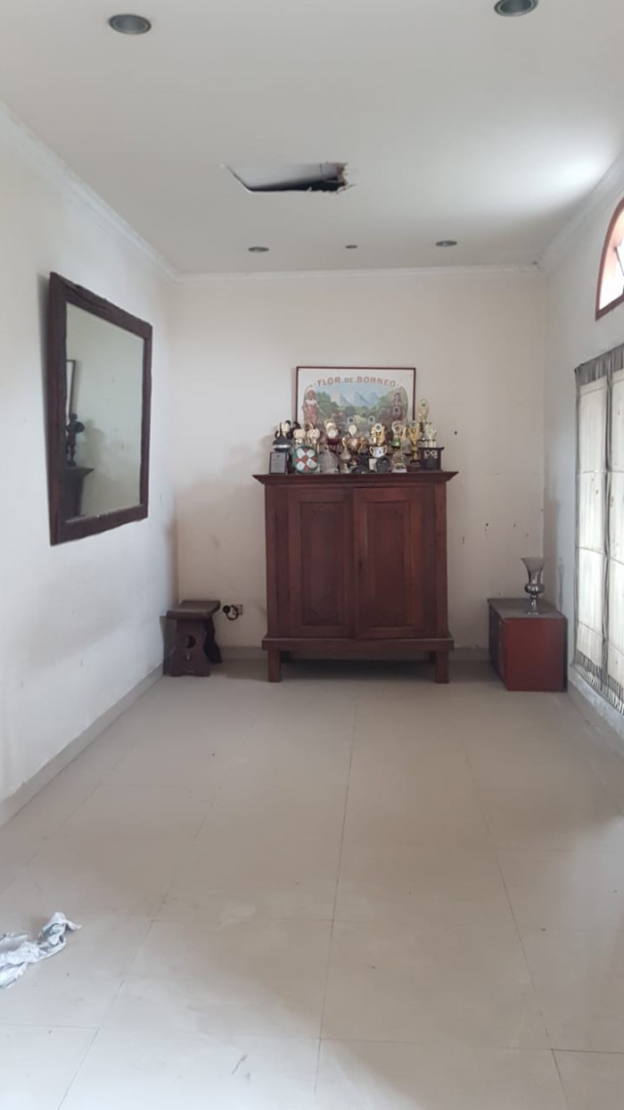 Dijual rumah di Citra Grand 